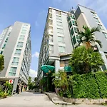 Hotel Oyo 143 Dday Resotel Pattaya