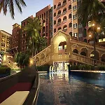 Venetian Signature โรงแรม Pattaya