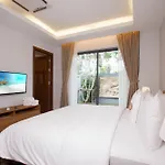 Sala Azalea Villa