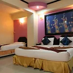 โรงแรมโฮม พัทยา 3* Pattaya