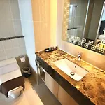Luxurious Beachfront อพาร์ทเม้น *