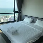 The Base Seaview Pattaya