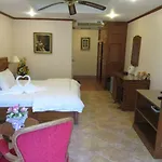 Oranje โรงแรม 3*