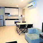Apartment Llx At The Base Pattaya