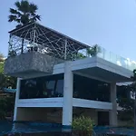 Luxurious Beachfront อพาร์ทเม้น