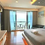 Luxurious Beachfront *