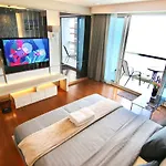 Luxurious Beachfront อพาร์ทเม้น *