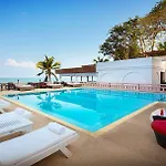 Golden Cliff House