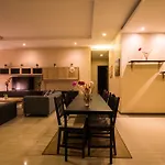 The Ville Deluxe Modern Pool Villa