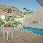 Tropicana Pool โรงแรม