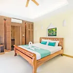 โรงแรม Tropicana Pool *