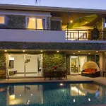 Tropicana Pool Pattaya