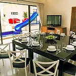 Hotel Avoca Pool Pattaya