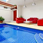 Avoca Pool Hotel Pattaya