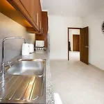 Hotel Avoca Pool Pattaya