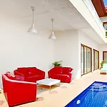 Avoca Pool 3* Pattaya