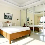 Avoca Pool Hotel Pattaya