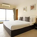 Hotel Avoca Pool Pattaya
