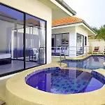 Avoca Pool Hotel Pattaya