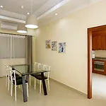 Avoca Pool Hotel 3*