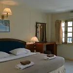 โรงแรม Jardin 3*