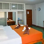 Jardin โรงแรม 3*