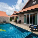 The Ville Jomtien Pool Villa