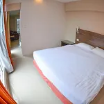 Tamnak 11br With Privater Pool โรงแรม Pattaya