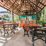 โรงแรม Romeo Palace 3*