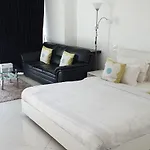 Hotel Vtsix At View Talay 6 Pattaya