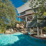Hotel Long Garden & Pavilions