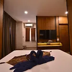 Sureena Hotel