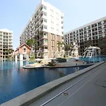 Aparthotel Arcadia Waters