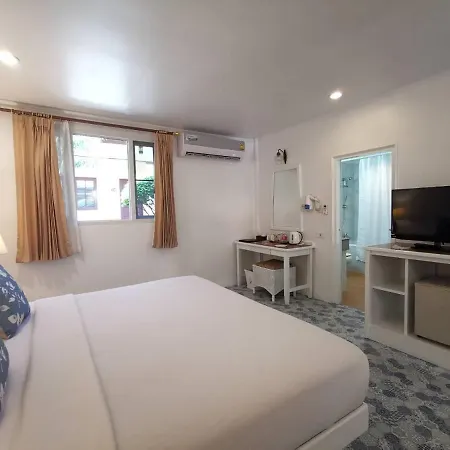 Sabai Resort 3*