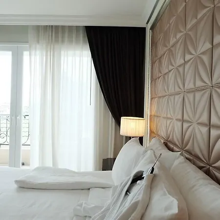 Hotel Lk Premier 3*