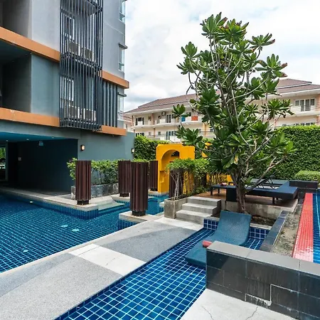 Hotel The Grass Serviced Pattaya