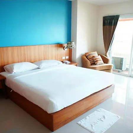 D Aparthotel *
