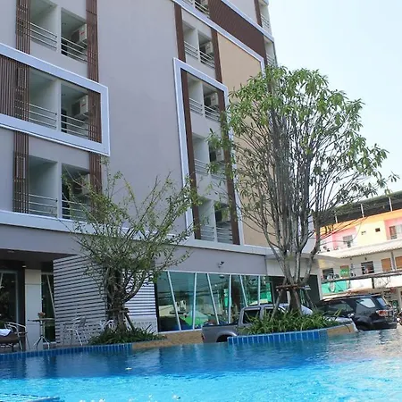 Chariot Hotel