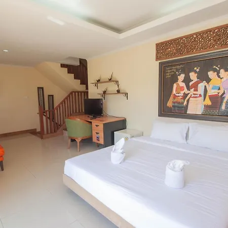 Holiday home 3 Bedroom Town With Private Pool *