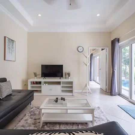 Majestic Pool Private Villa Pattaya