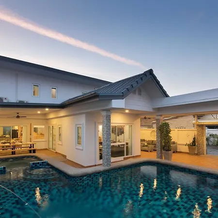 Sabai Pool 12-15 Persons 6br, Sauna, Pool Table, Karaoke, Bbq Villa *