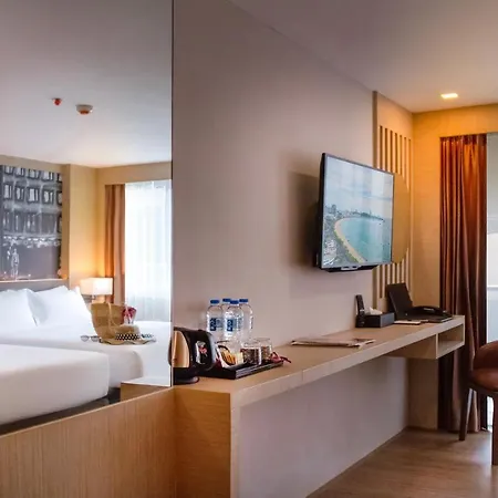 Hotel Glow 4*