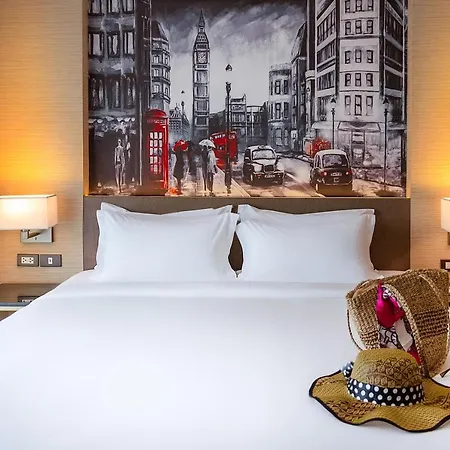 Glow 4* Pattaya