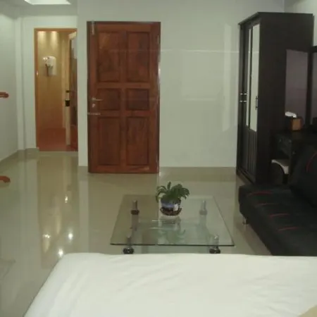 Anzac Wooden Guest House & Cafe Shop Apartment
