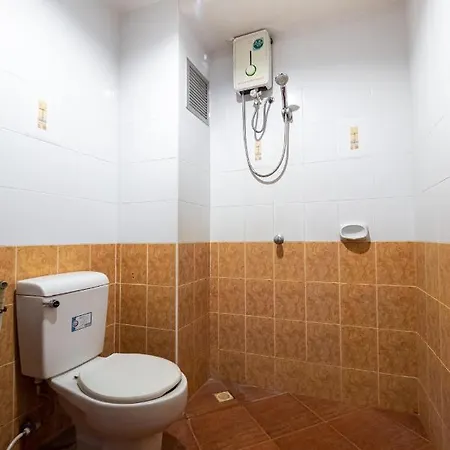 Reddoorz Navin Mansion 3 Pattaya