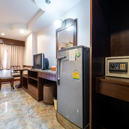Reddoorz Navin Mansion 3 Hotel Pattaya