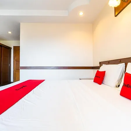 Reddoorz Navin Mansion 3 Hotel