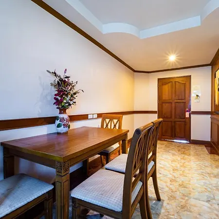 Reddoorz Navin Mansion 3 Hotel 3*