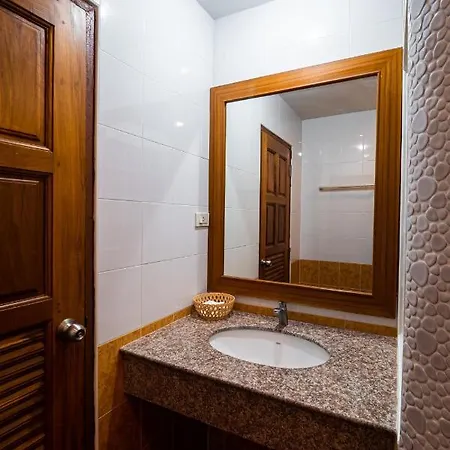 Reddoorz Navin Mansion 3 Hotel