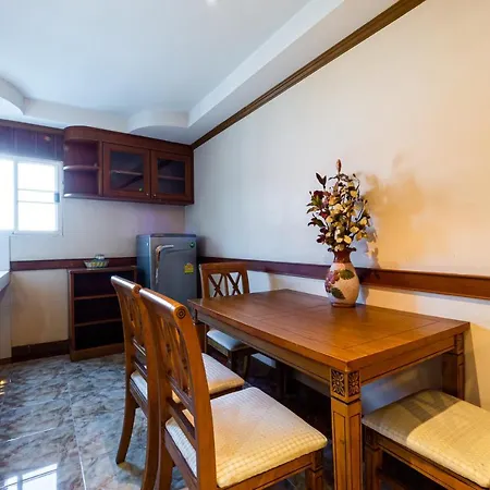 Reddoorz Navin Mansion 3 Hotel Pattaya